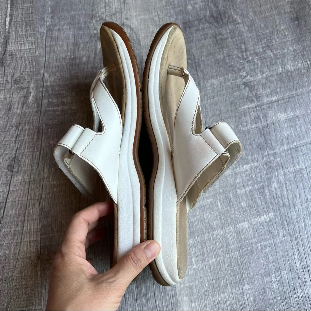 Rockport Woman’s Slides Thong Sandal White Leather Size 8.5